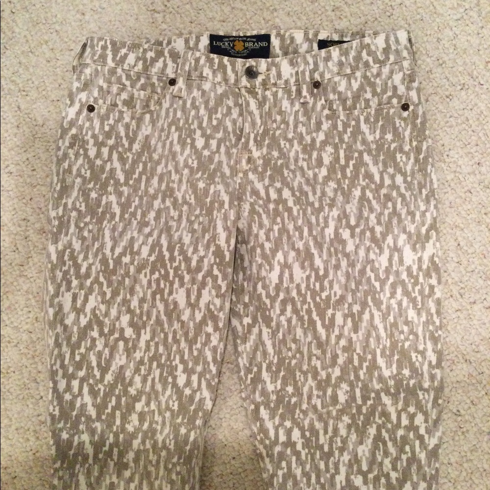 Lucky Brand capri jeans - Picture 2 of 6
